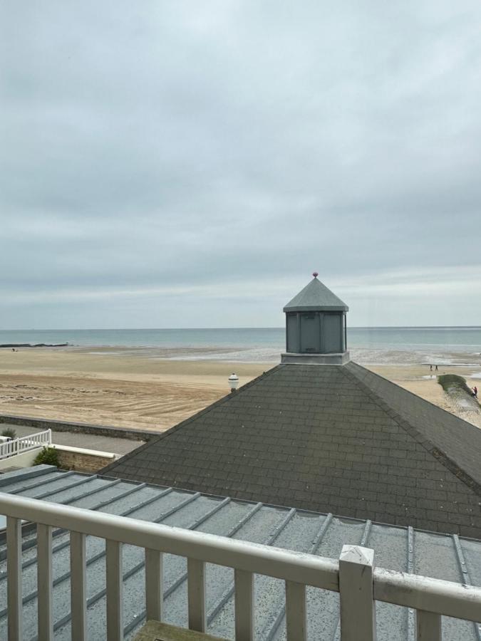 Papagayo Hotel Saint-Aubin-Sur-Mer  Buitenkant foto